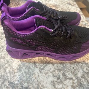 Black & Purple Knit Athletic Sneakers